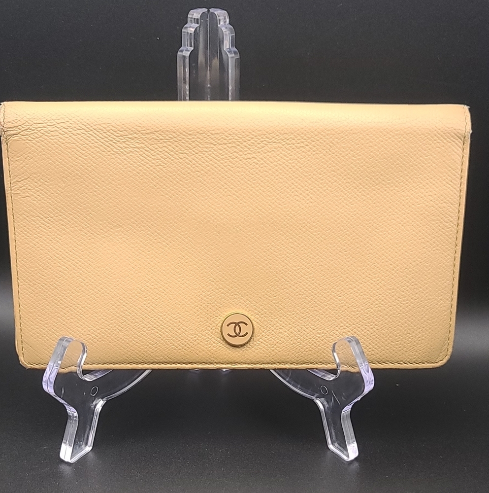 Chanel wallet